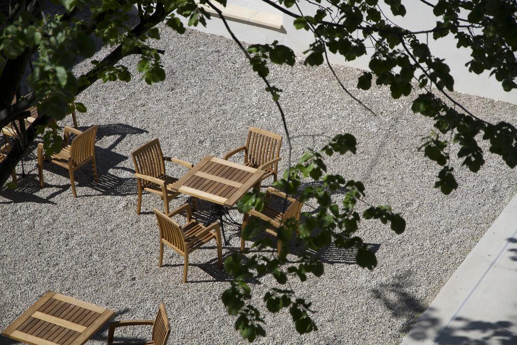 Villa Meridia Nimes Bagian luar foto